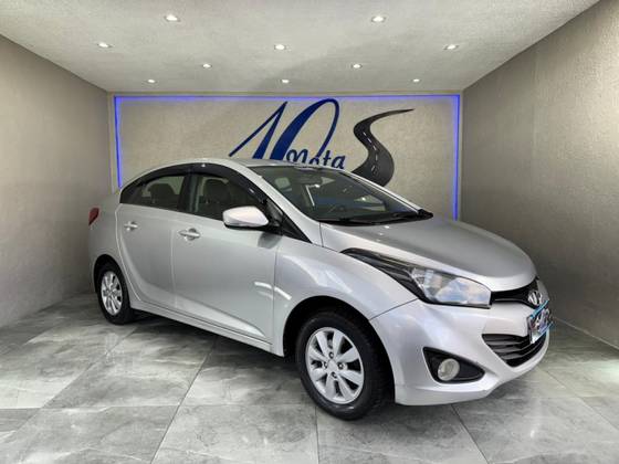 HYUNDAI HB20S 1.6 COMFORT PLUS 16V FLEX 4P MANUAL